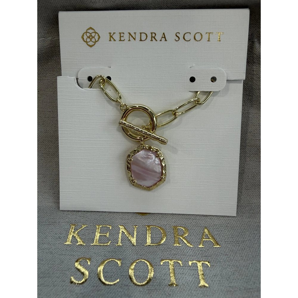 Kendra Scott pink bracelet